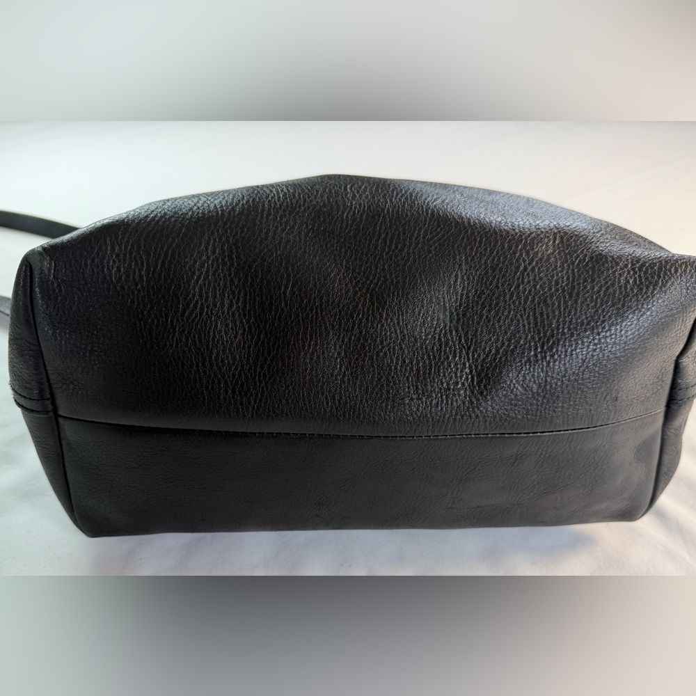 Madewell Zip Top Black Leather Transport Bag - Picture 7 of 12